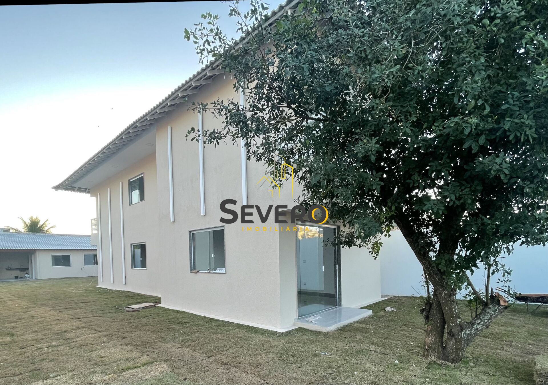 Casa à venda com 5 quartos, 186m² - Foto 12