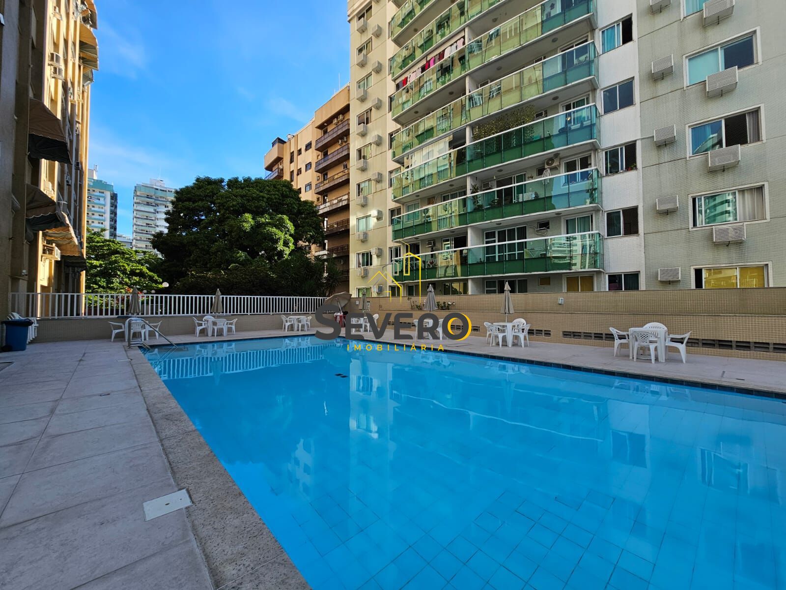 Apartamento à venda com 2 quartos, 85m² - Foto 20