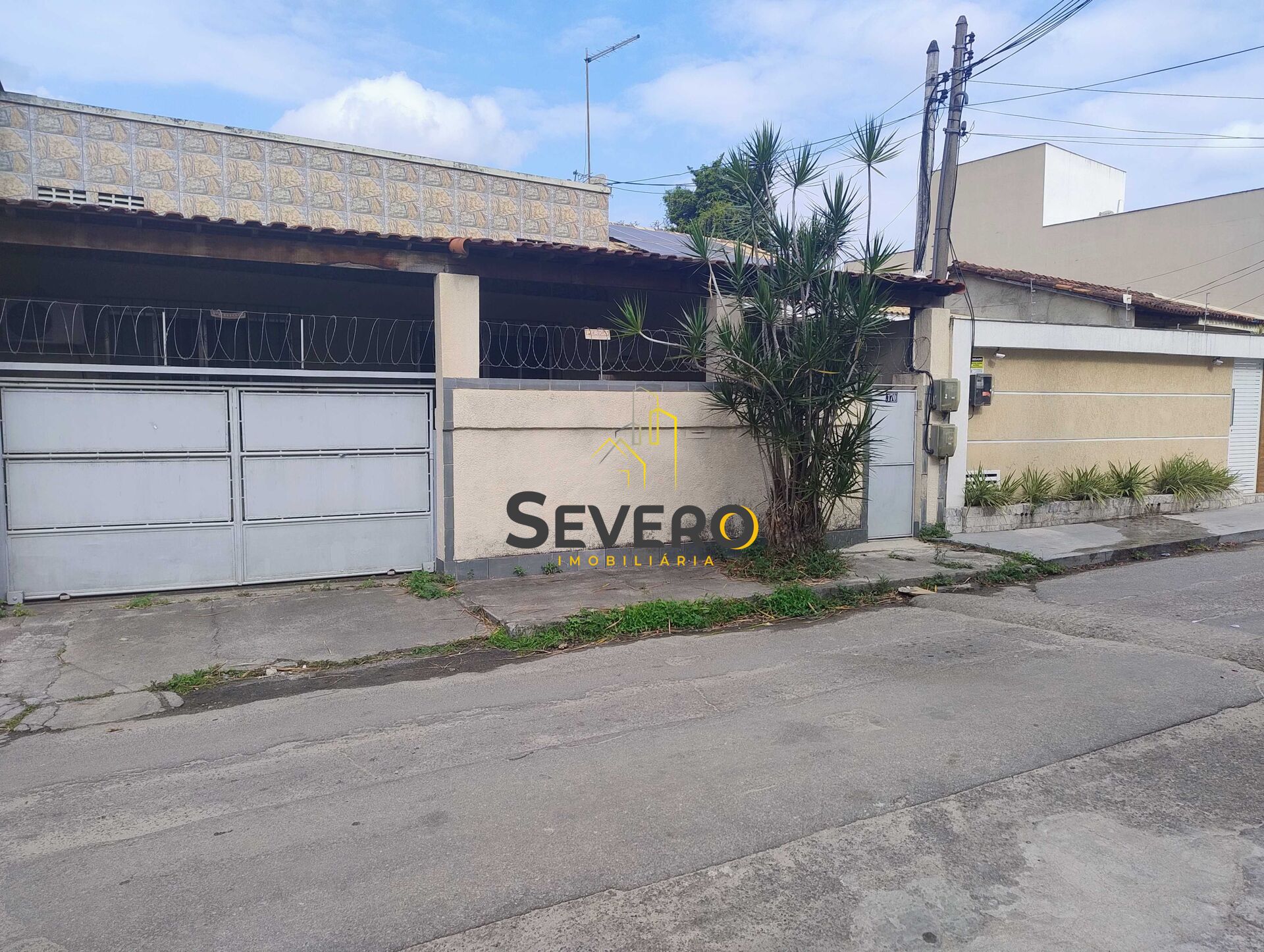 Casa à venda com 2 quartos, 144m² - Foto 2