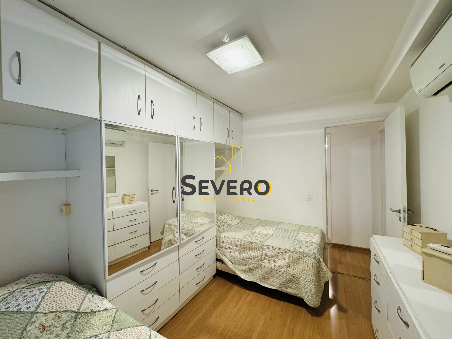 Apartamento à venda com 2 quartos, 75m² - Foto 19