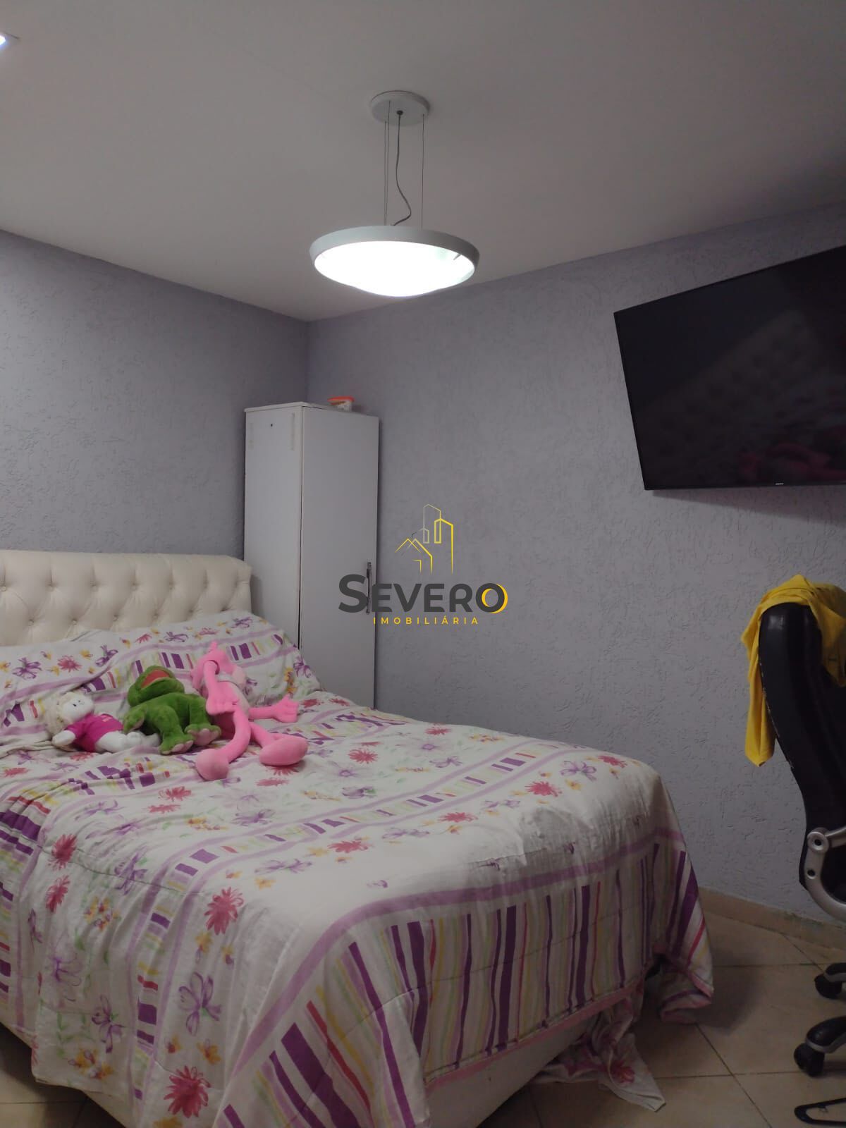 Casa à venda com 4 quartos, 240m² - Foto 4