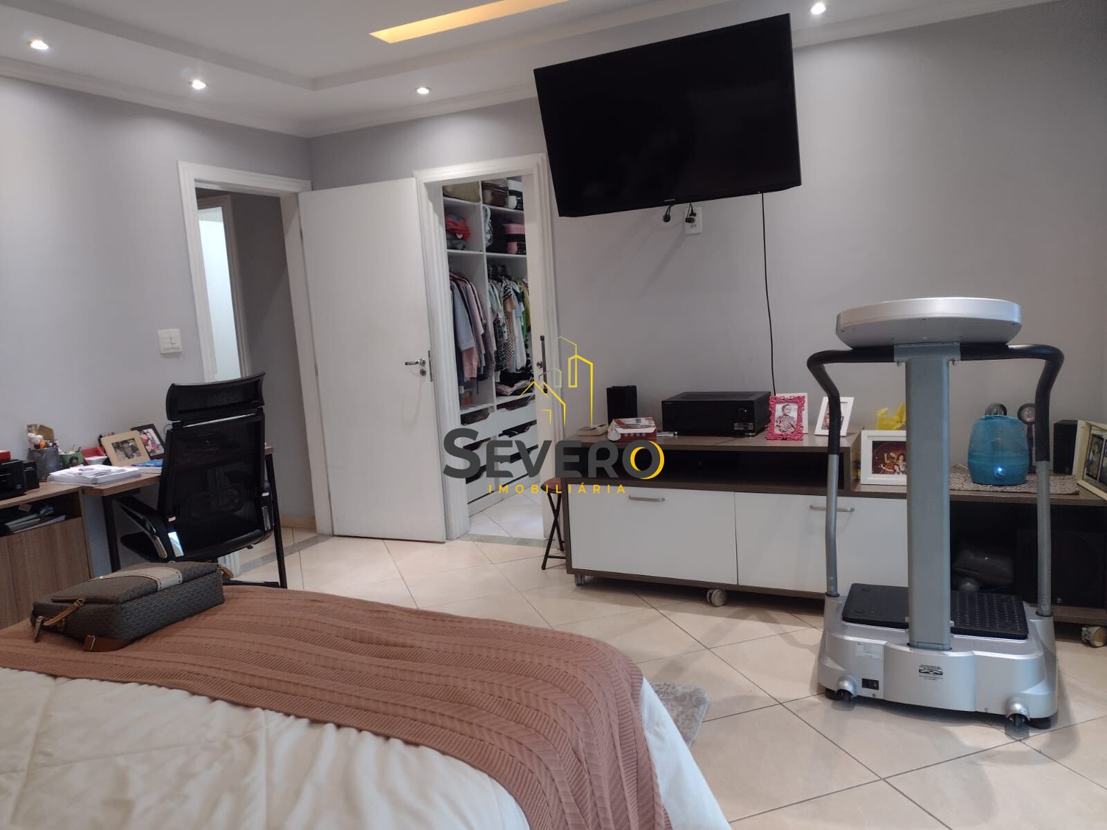Casa à venda com 4 quartos, 240m² - Foto 28