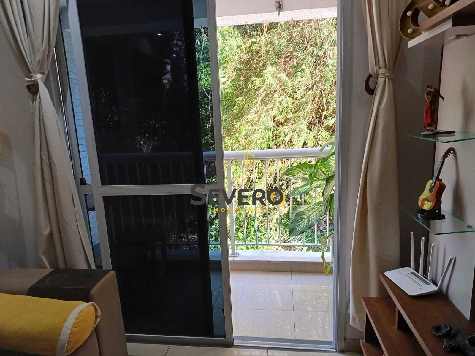 Apartamento à venda com 2 quartos, 60m² - Foto 2