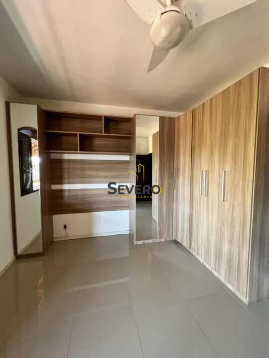 Casa à venda com 2 quartos, 320m² - Foto 6