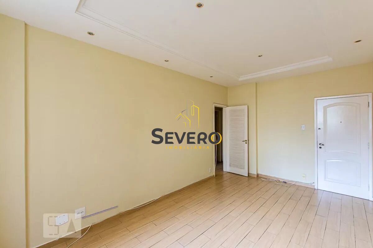 Apartamento à venda com 2 quartos, 70m² - Foto 3