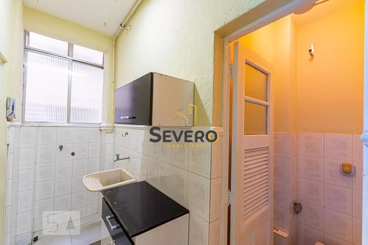 Apartamento à venda com 2 quartos, 70m² - Foto 17