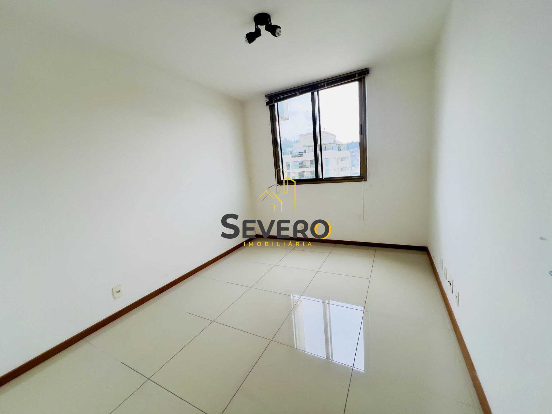 Apartamento à venda com 3 quartos, 115m² - Foto 13