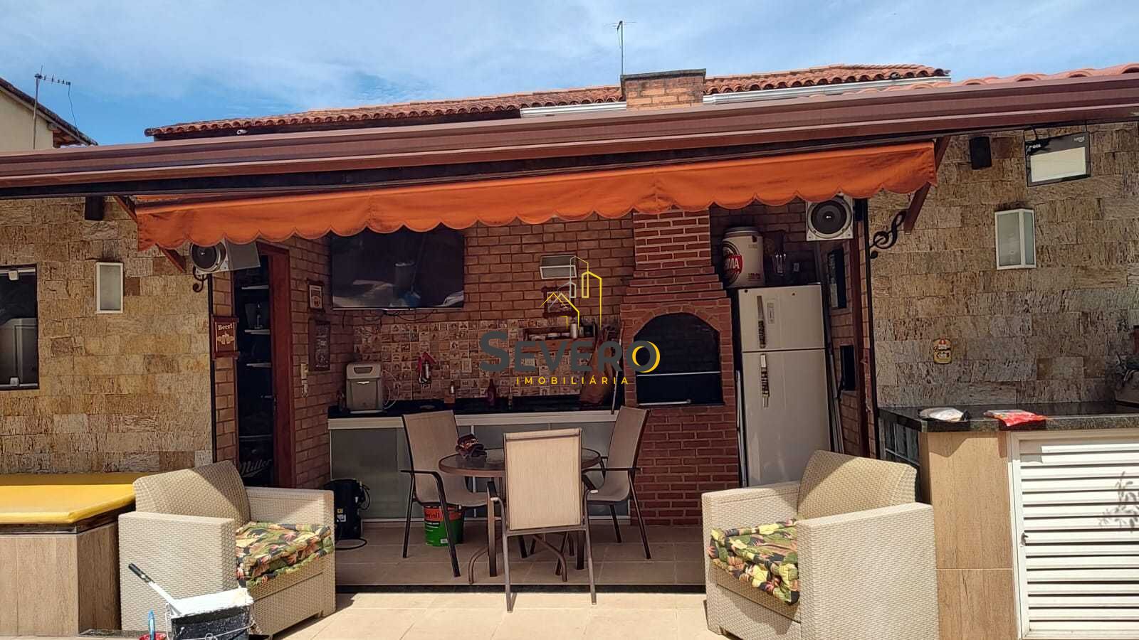 Casa à venda com 3 quartos, 156m² - Foto 2