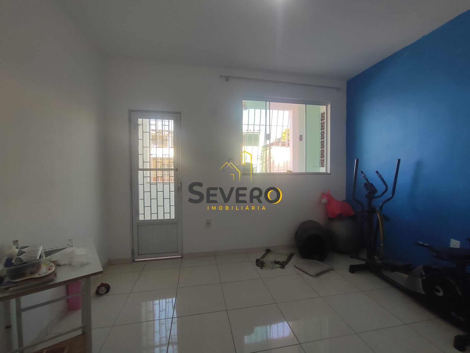 Casa à venda com 3 quartos, 200m² - Foto 11