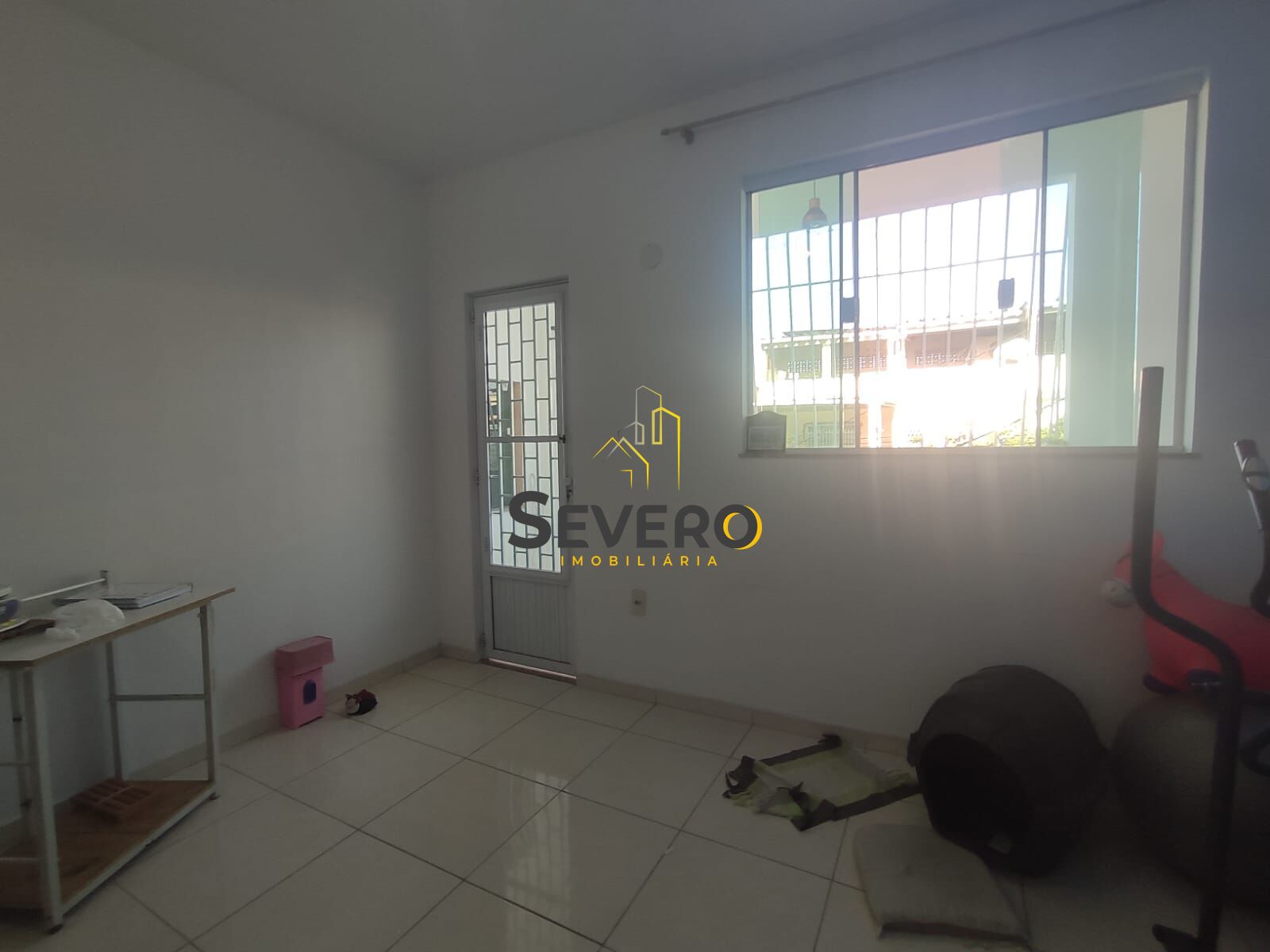 Casa à venda com 3 quartos, 200m² - Foto 12