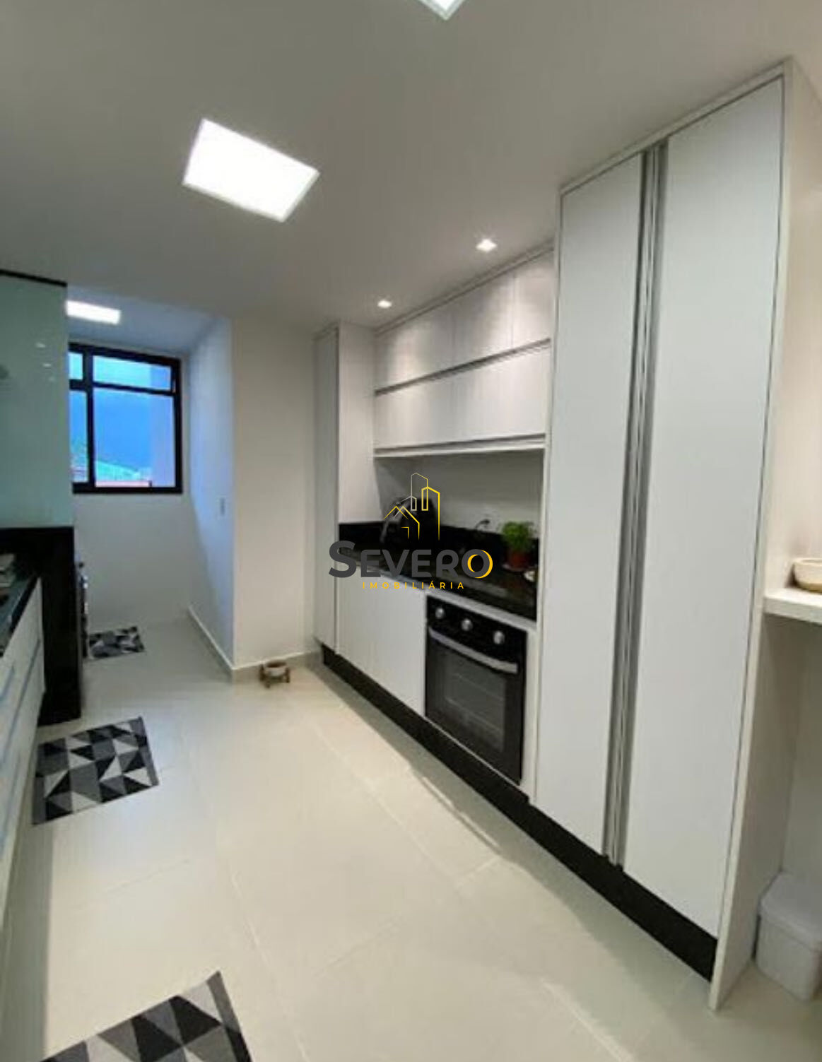 Apartamento à venda com 3 quartos, 111m² - Foto 7