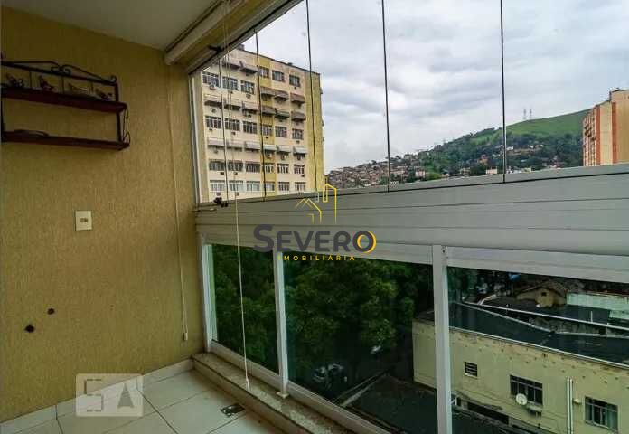 Apartamento à venda com 2 quartos, 65m² - Foto 17