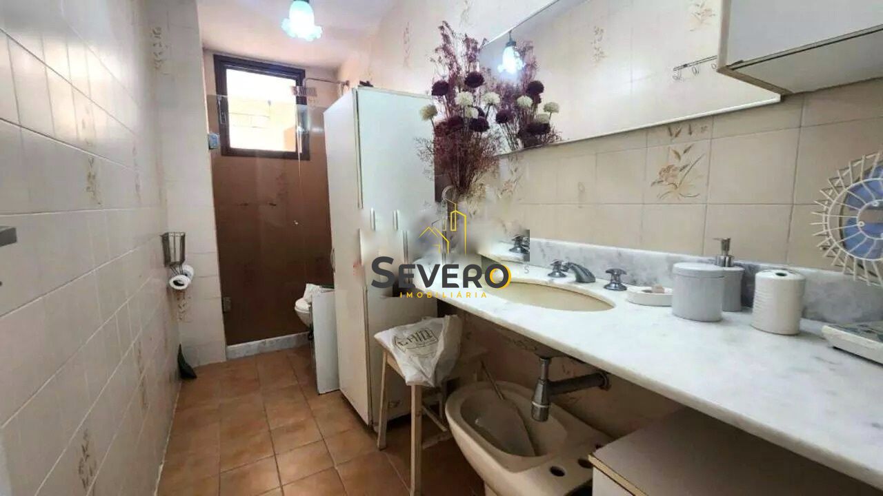 Apartamento à venda com 4 quartos, 207m² - Foto 12