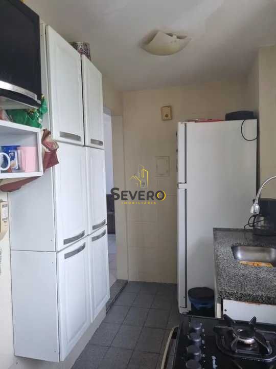 Apartamento à venda com 2 quartos, 64m² - Foto 7