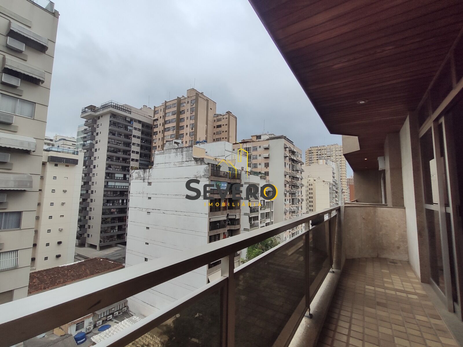 Apartamento à venda com 4 quartos, 180m² - Foto 6