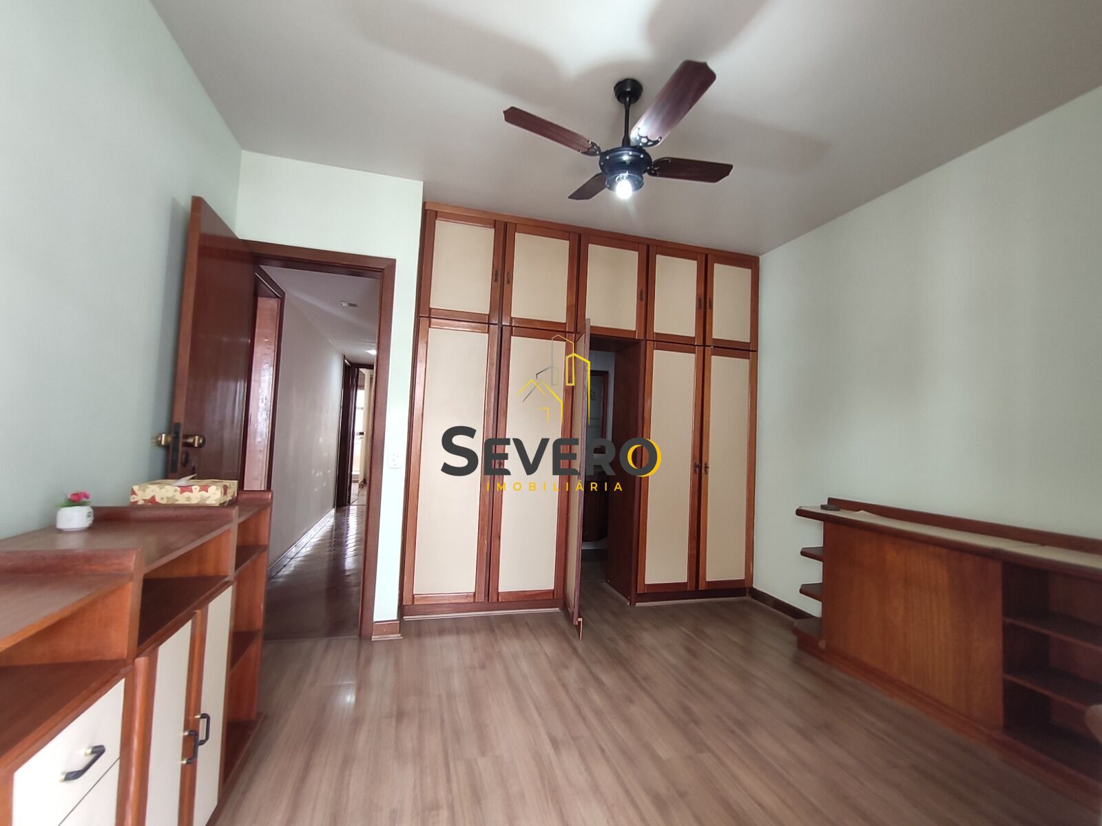 Apartamento à venda com 4 quartos, 180m² - Foto 10