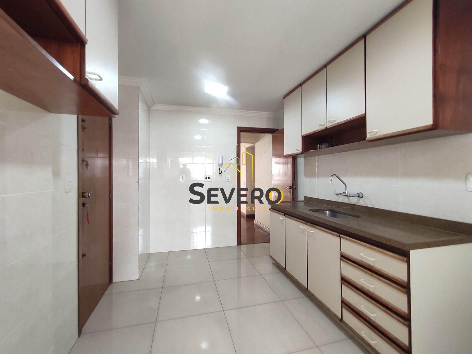 Apartamento à venda com 4 quartos, 180m² - Foto 14