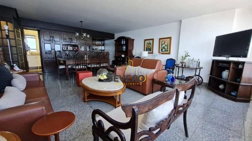 Cobertura à venda com 3 quartos, 340m² - Foto 9