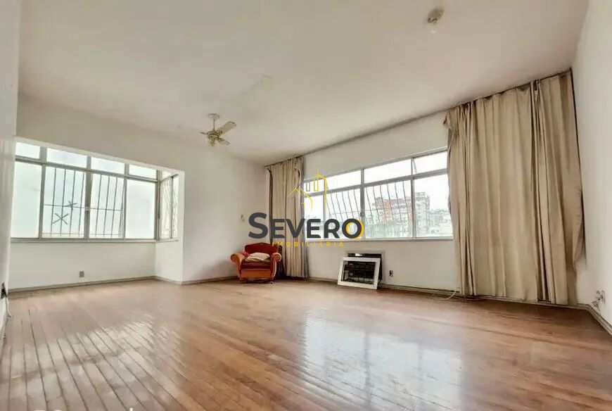 Apartamento à venda com 3 quartos, 130m² - Foto 1