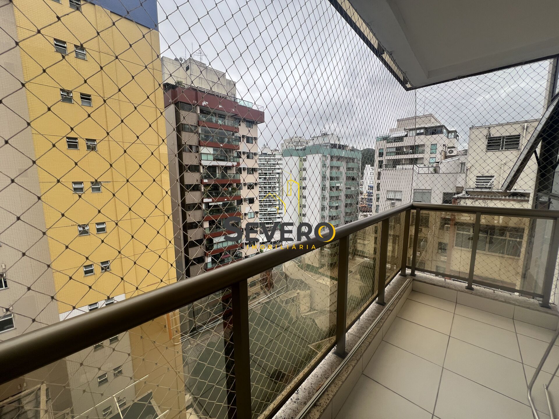Apartamento à venda com 3 quartos, 128m² - Foto 1