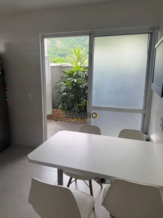 Casa à venda com 3 quartos, 200m² - Foto 5