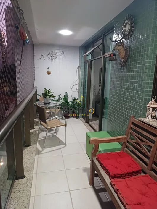 Apartamento à venda com 3 quartos, 120m² - Foto 2