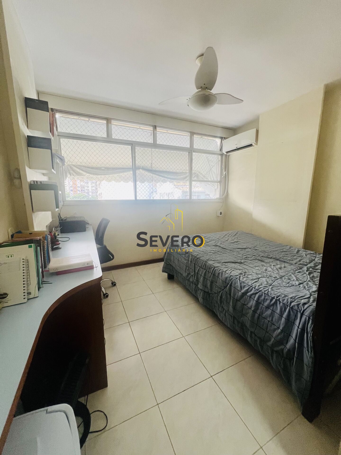 Apartamento à venda com 2 quartos, 70m² - Foto 3