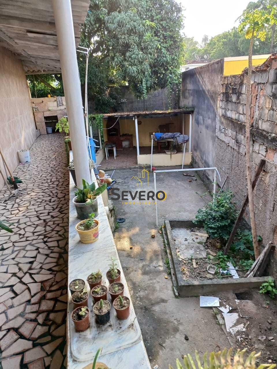 Casa à venda com 4 quartos, 360m² - Foto 14