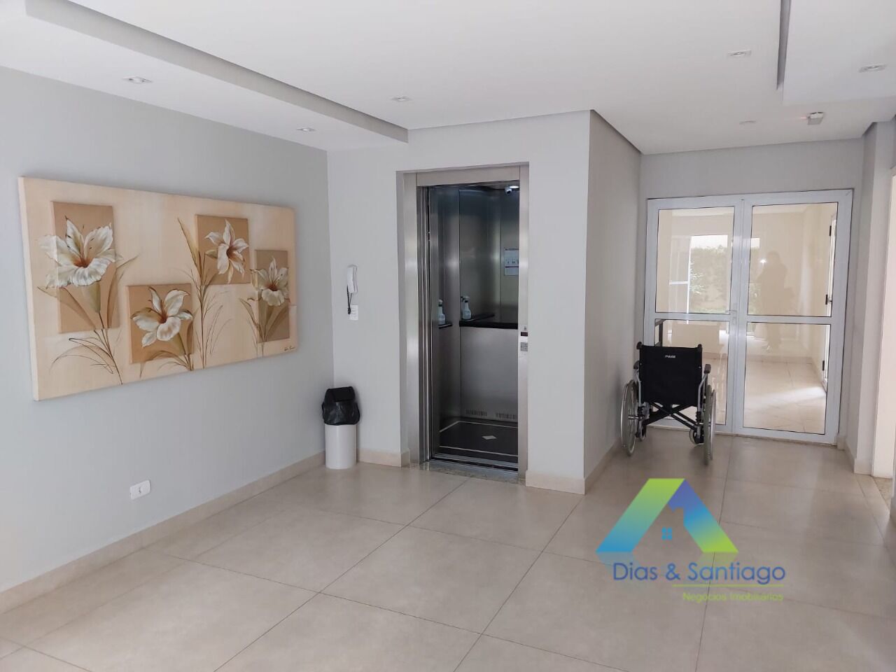 Apartamento à venda com 2 quartos, 67m² - Foto 43