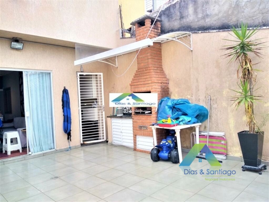 Sobrado à venda com 4 quartos, 200m² - Foto 19