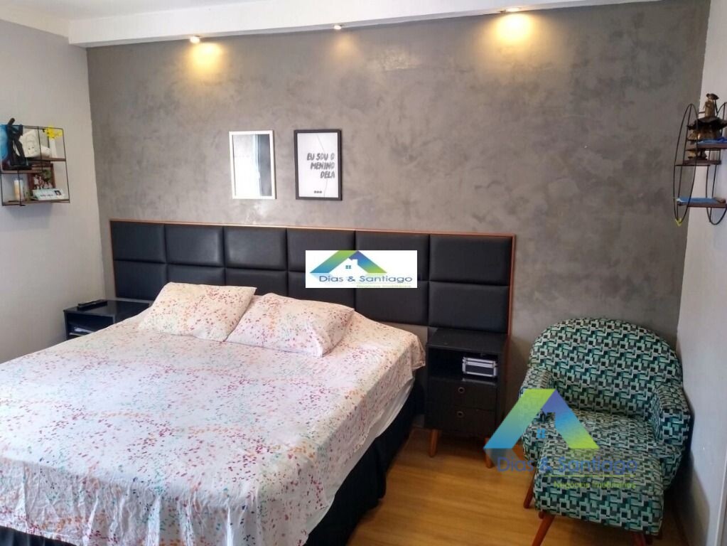 Sobrado à venda com 4 quartos, 200m² - Foto 11