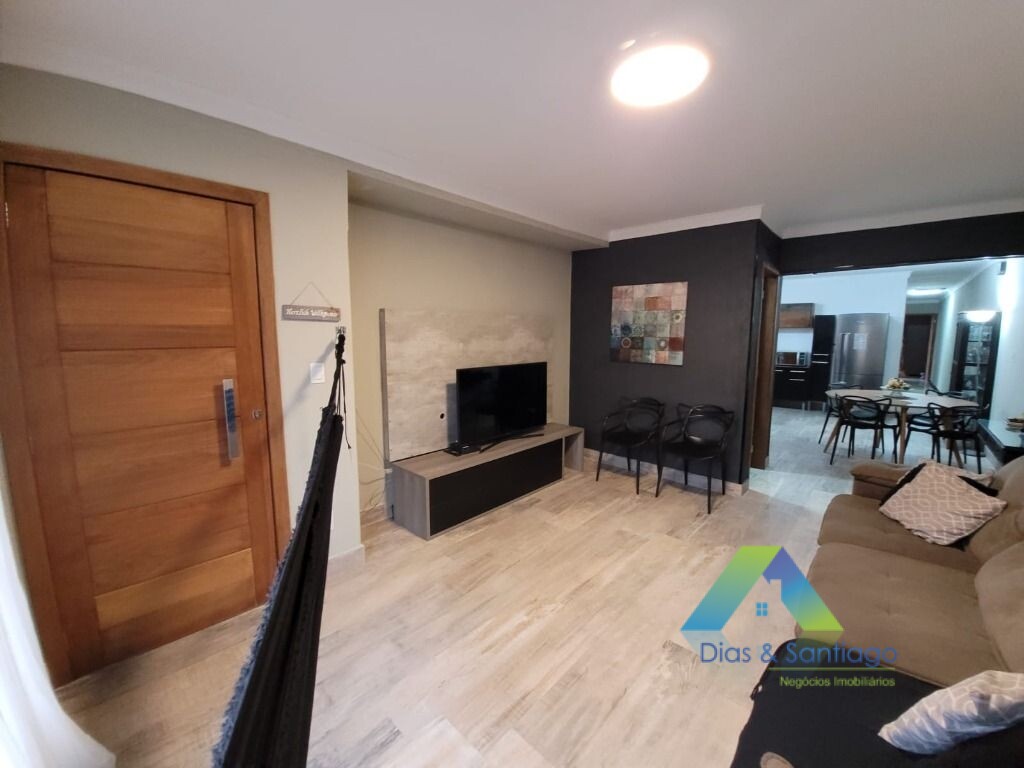 Casa à venda com 5 quartos, 241m² - Foto 1