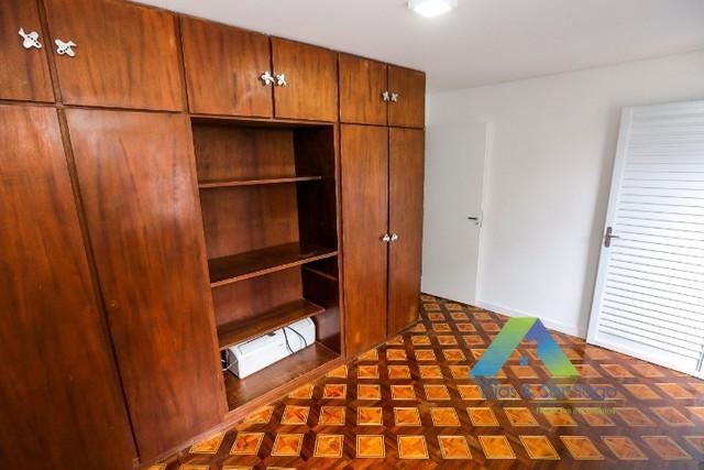 Sobrado à venda com 4 quartos, 200m² - Foto 8