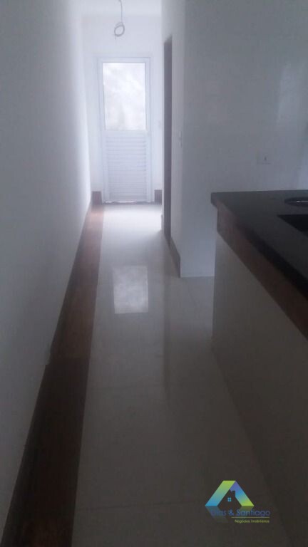 Sobrado à venda com 3 quartos, 329m² - Foto 3