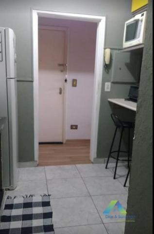 Apartamento à venda com 1 quarto, 50m² - Foto 2