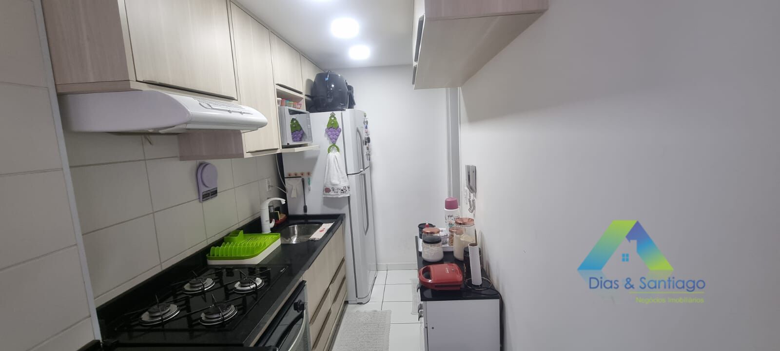 Apartamento à venda com 2 quartos, 45m² - Foto 2