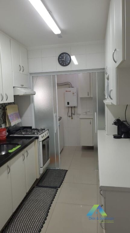 Apartamento à venda com 3 quartos, 76m² - Foto 4