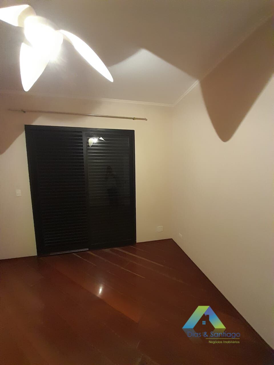 Apartamento para alugar com 3 quartos, 150m² - Foto 10