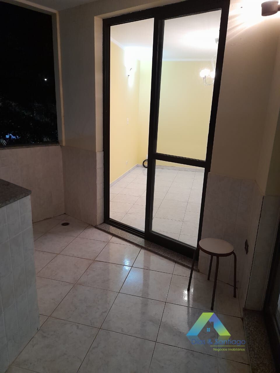 Apartamento para alugar com 3 quartos, 150m² - Foto 13