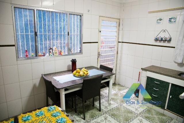 Sobrado à venda com 3 quartos, 150m² - Foto 4