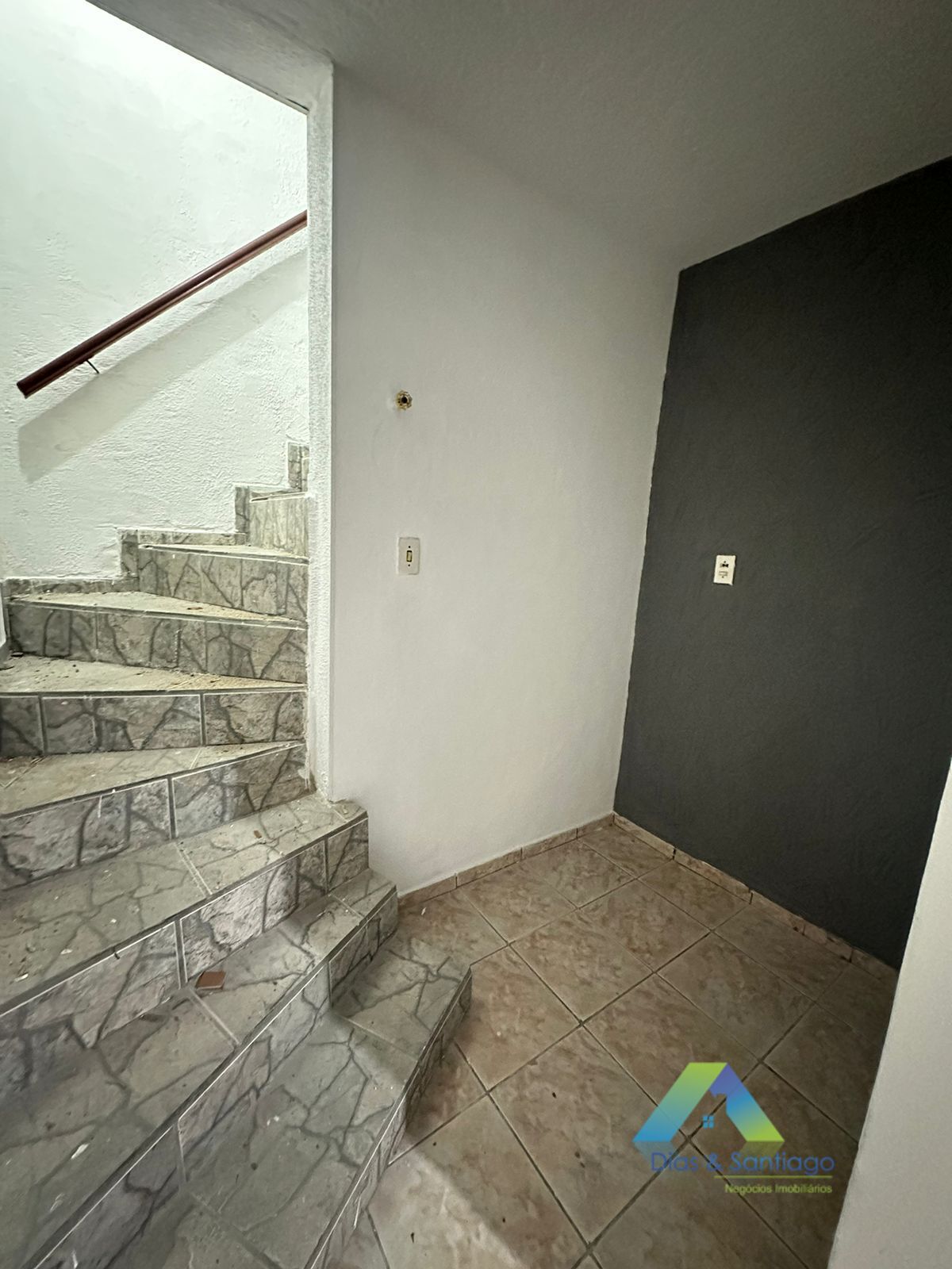 Sobrado à venda com 3 quartos, 200m² - Foto 3