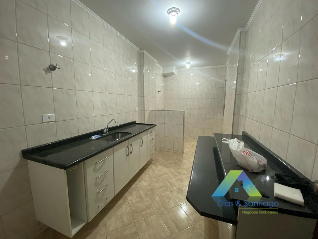 Apartamento à venda com 2 quartos, 65m² - Foto 1