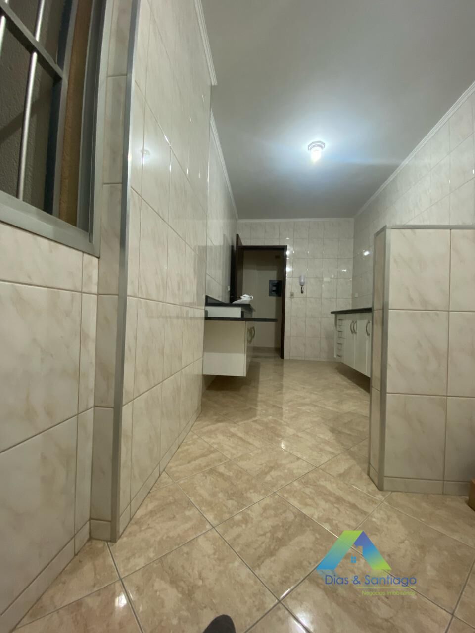 Apartamento à venda com 2 quartos, 65m² - Foto 2