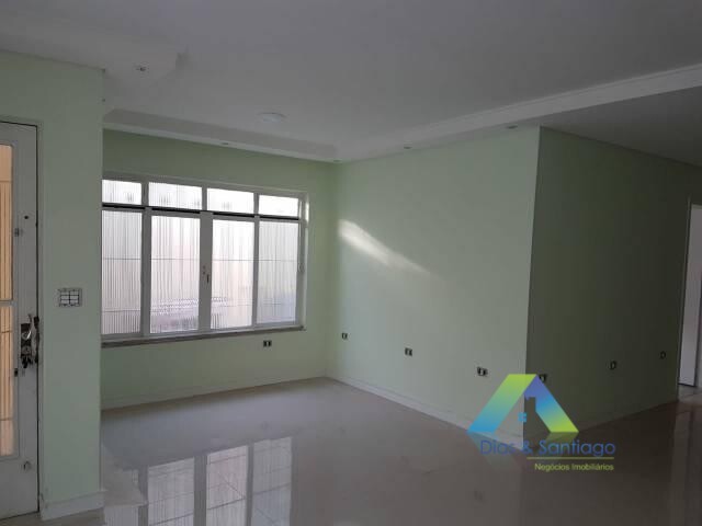 Casa à venda com 4 quartos, 184m² - Foto 2