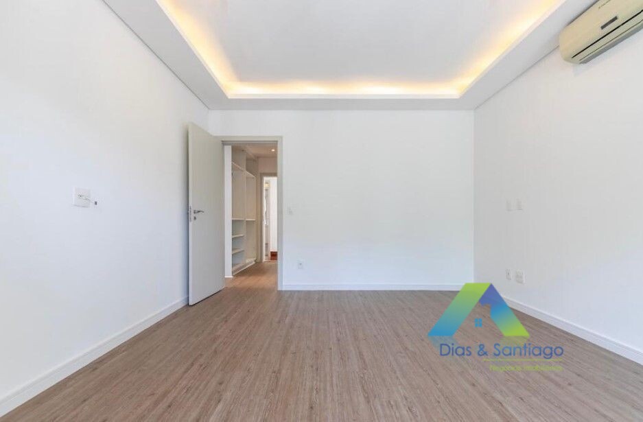 Casa à venda com 4 quartos, 958m² - Foto 13