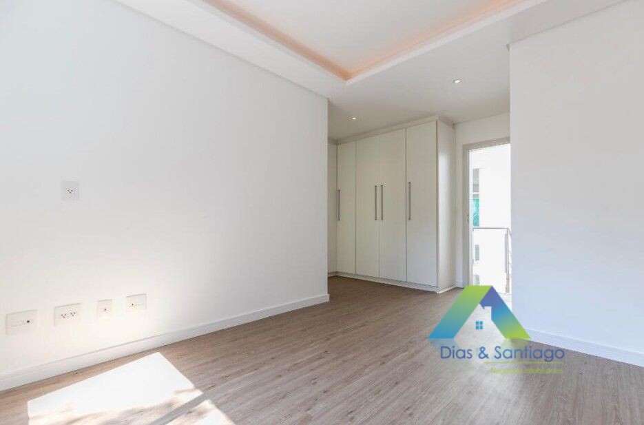 Casa à venda com 4 quartos, 958m² - Foto 12