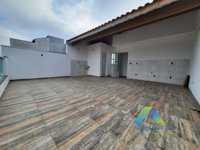 Cobertura à venda com 2 quartos, 86m² - Foto 4