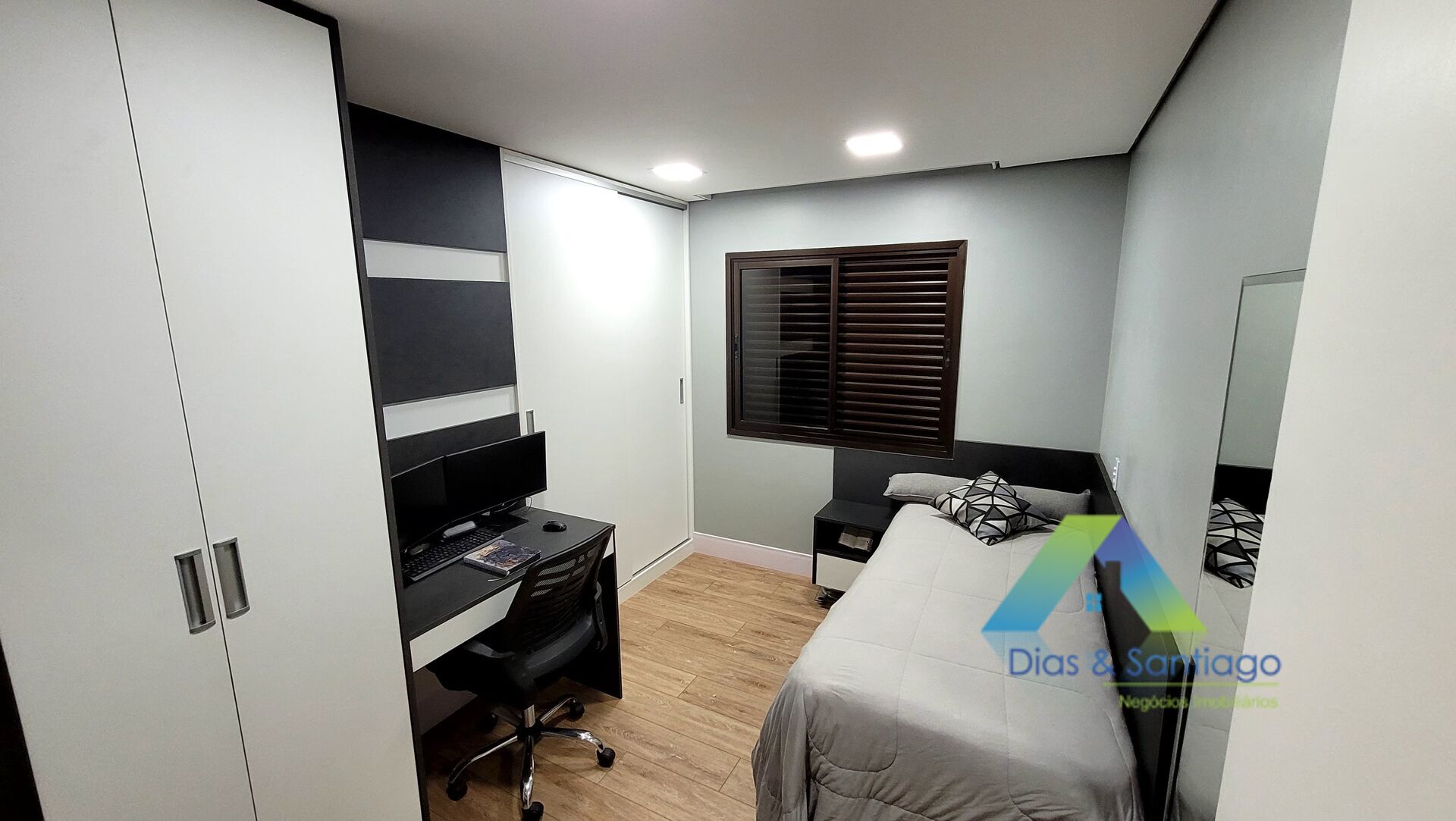 Apartamento à venda com 3 quartos, 94m² - Foto 19