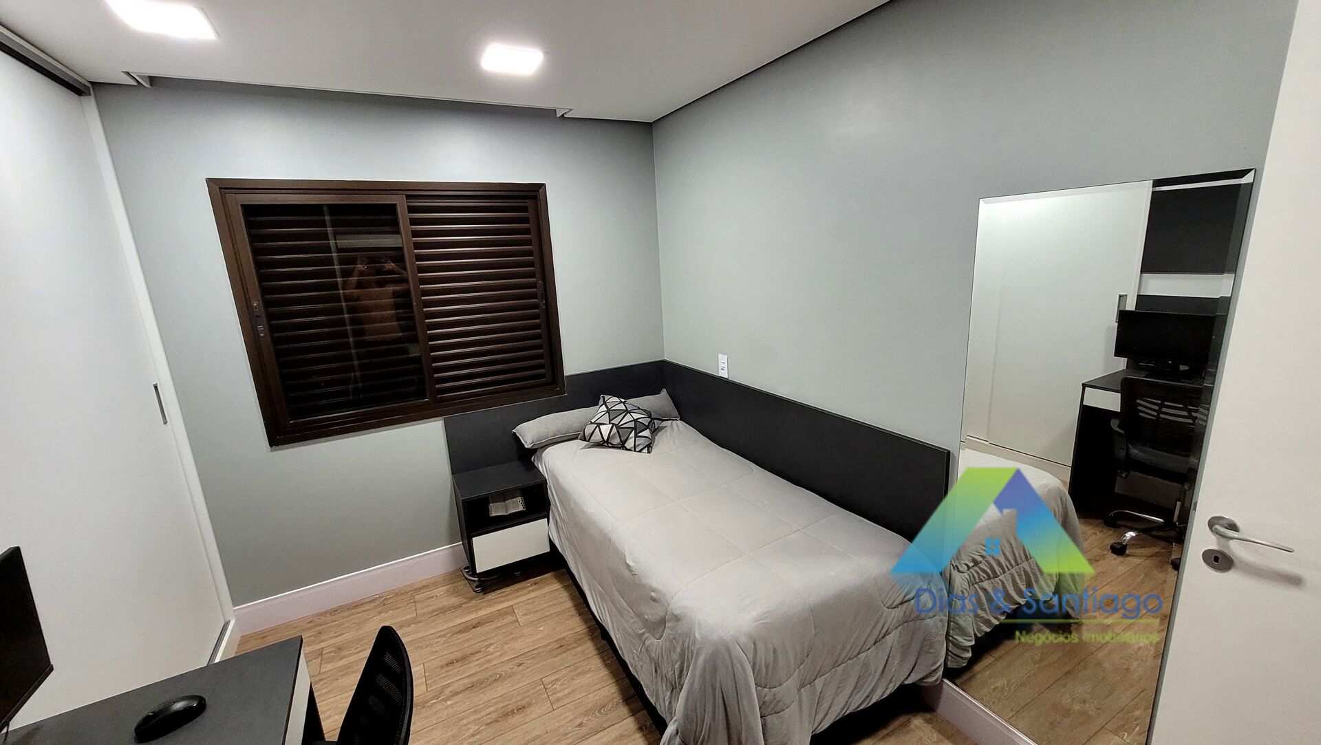 Apartamento à venda com 3 quartos, 94m² - Foto 21