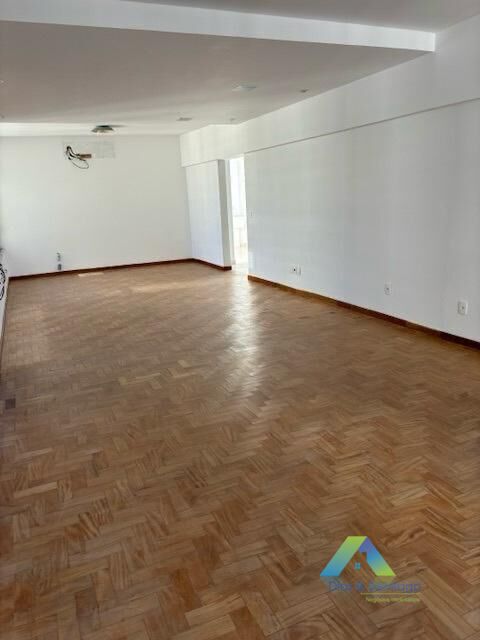 Apartamento para alugar com 3 quartos, 180m² - Foto 32